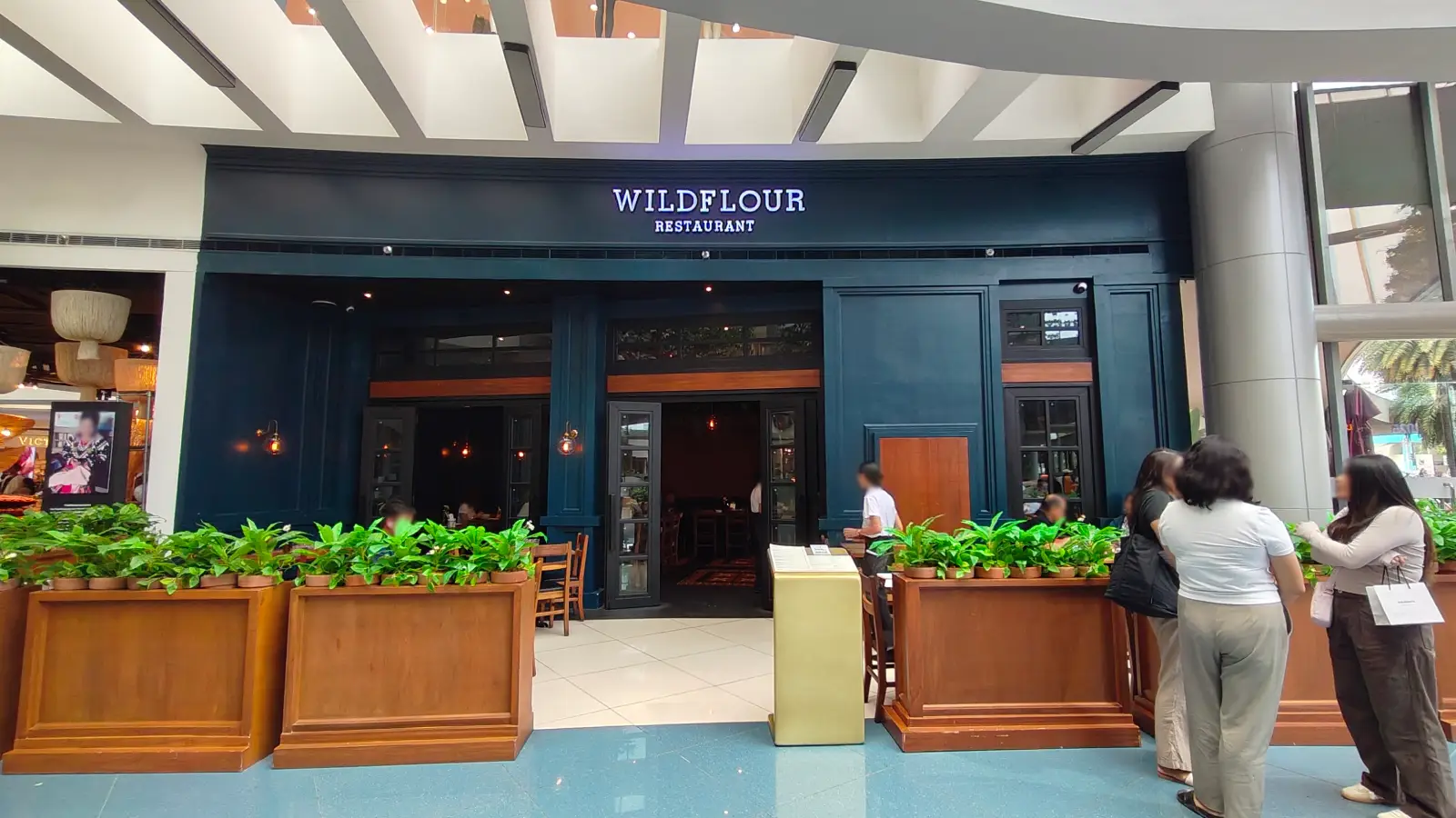 WILDFLOUR in SM Mall of Asia